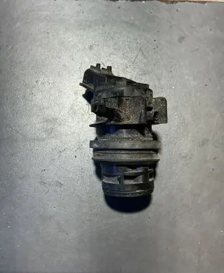 Mazda 6 Windscreen/windshield washer pump 8603102451