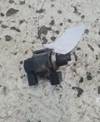 Audi A4 S4 B6 8E 8H Turbo solenoid valve