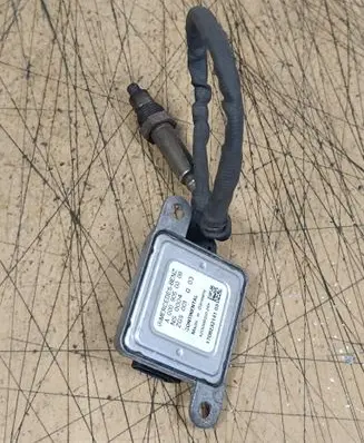 Mercedes-Benz Sprinter W906 Lambda probe sensor A0009050008