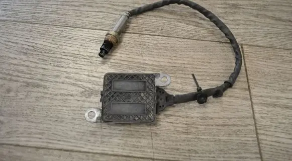 Mercedes-Benz Sprinter W907 W910 Lambda probe sensor A0009059112