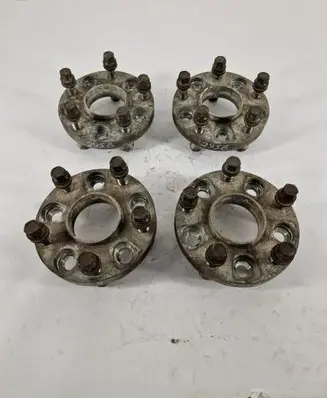 Volkswagen Touareg I Wheel spacers 