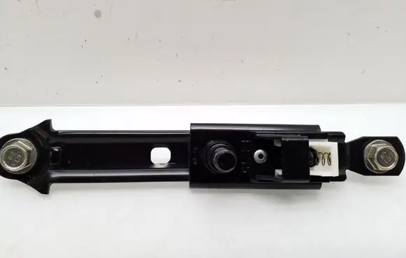 Nissan Qashqai Seat belt height adjuster 308205999AC