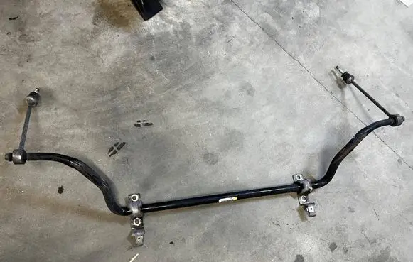 Mercedes-Benz GL X166 Front anti-roll bar/sway bar A1663231465