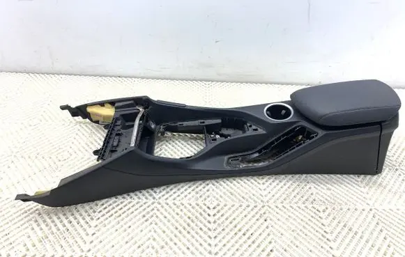 BMW X1 E84 Center console 