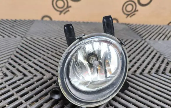 BMW 1 F20 F21 Front fog light 7248912