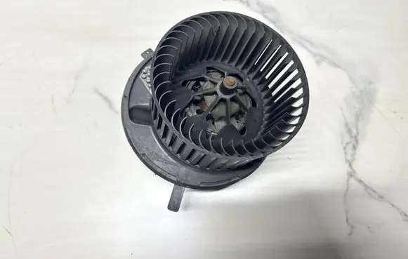Audi Q3 8U Heater blower motor/fan resistor 3C0907521F