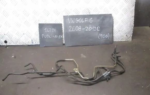 Volkswagen Golf VI Vacuum valve 