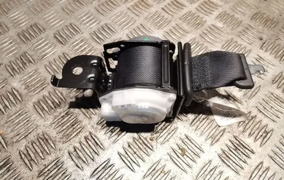 Subaru Legacy Middle seatbelt (rear) 