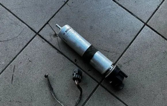 BMW 5 F10 F11 Fuel filter heater 8517902 8517897
