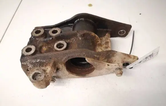 Opel Movano A Engine mounting bracket 