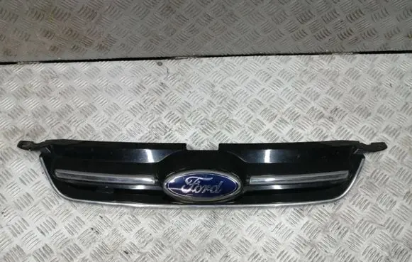 Front bumper upper radiator grill