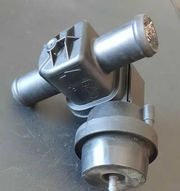 Volkswagen Crafter Coolant heater control valve 1J0819809