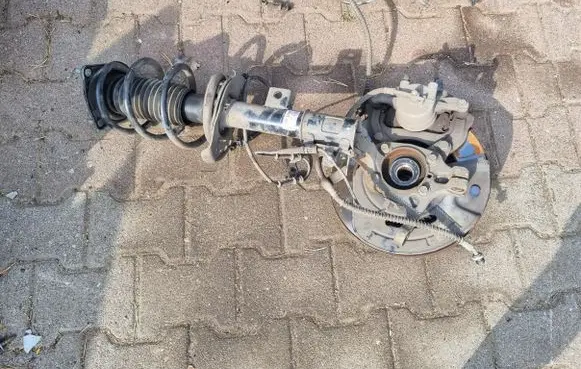 Hyundai i40 Front wheel hub spindle knuckle 546513Z940