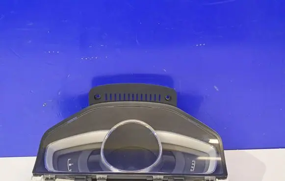 Speedometer (instrument cluster)