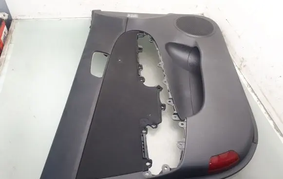 Hyundai i30 Front door card panel trim JC1722410 823702R000