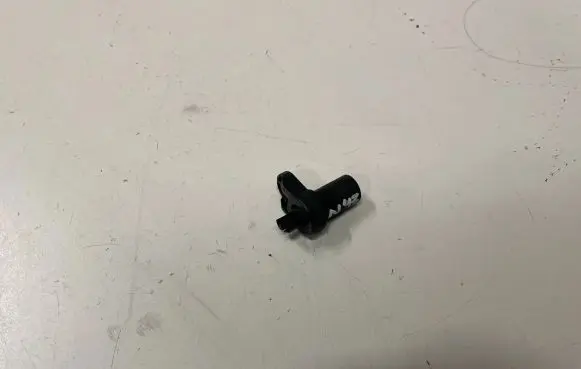 BMW 3 E90 E91 Crankshaft position sensor 7548660