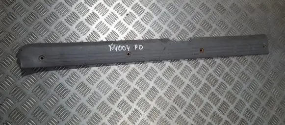 Ford Ranger Front sill trim cover UH7168710 UH71-68-710