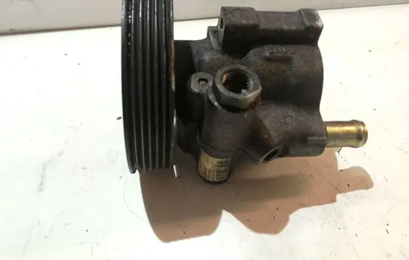 Renault Laguna II Power steering pump 20092070EA 8200100082 8200096704