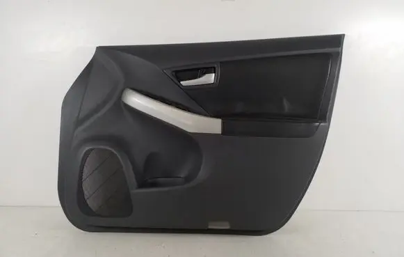 Toyota Prius (XW30) Front door card panel trim