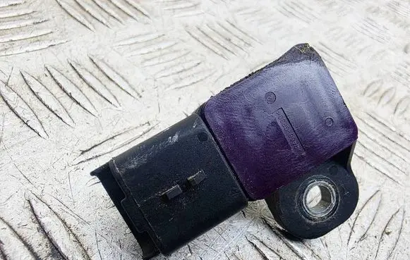 Peugeot 208 I Air pressure sensor 9670361980