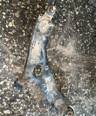 Hyundai ix35 Front lower control arm/wishbone