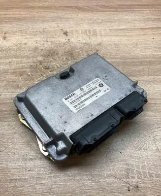 Chrysler Voyager Engine control unit/module ECU P04686870AA 0281010139