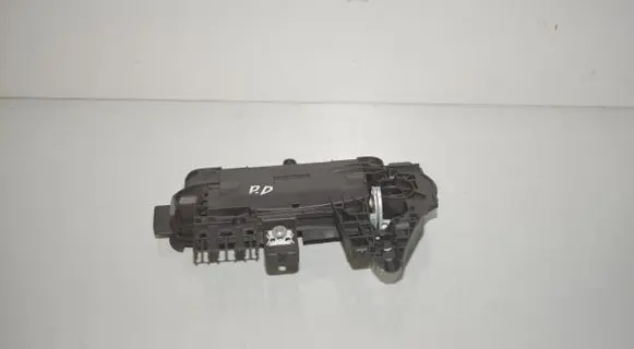 Front door exterior handle/bracket