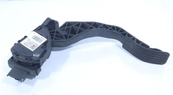 Peugeot 208 I Accelerator throttle pedal 9671433780