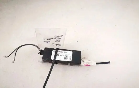 Volkswagen PASSAT B6 Antenna control unit 3c9035552