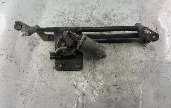 Hyundai Matrix Front wiper linkage and motor