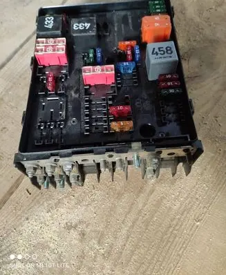 Volkswagen Touran I Fuse box set 1K0937804B 1K0937800G