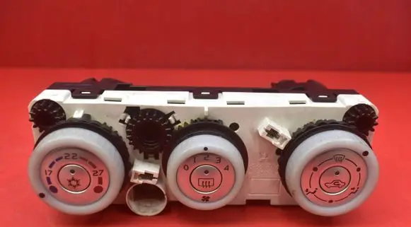Mitsubishi Colt CZ3 Climate control unit 69667016
