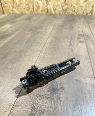 Mercedes-Benz GL X166 Seat belt height adjuster A1668600088