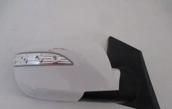 Hyundai ix35 Front door electric wing mirror 8PIN