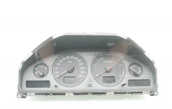 Speedometer (instrument cluster)
