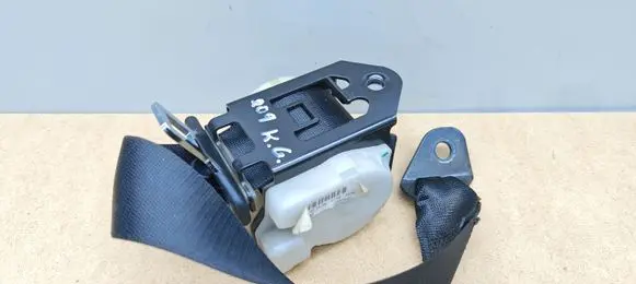 Mercedes-Benz CLK A209 C209 Rear seatbelt 2038601785