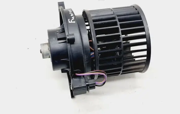 Ford Fusion Heater fan/blower VP286H18456BD
