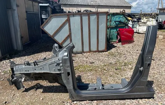 Nissan X-Trail T33 Front quarter panel