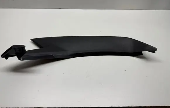 Chevrolet Camaro Front bumper lower grill 84112272
