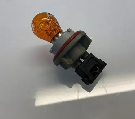 Mercedes-Benz E W210 Headlight/headlamp bulb 