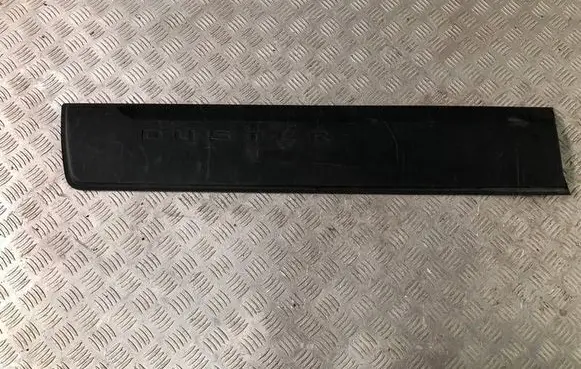 Dacia Duster Front door trim (molding) 8201700230