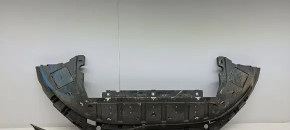 Volvo V40 Front bumper skid plate/under tray 31323323