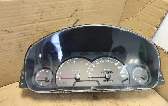 Hyundai Trajet Speedometer (instrument cluster) 940033A861