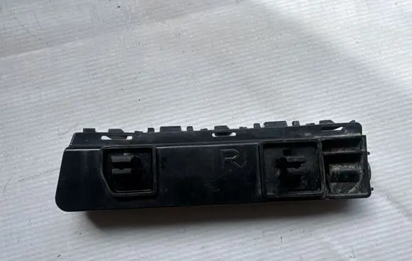 Honda Accord Bumper support mounting bracket corner 71193