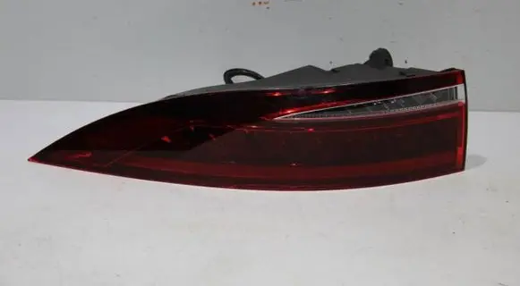 Jaguar XE Rear/tail lights 140720210644 JX6313405 0020362509