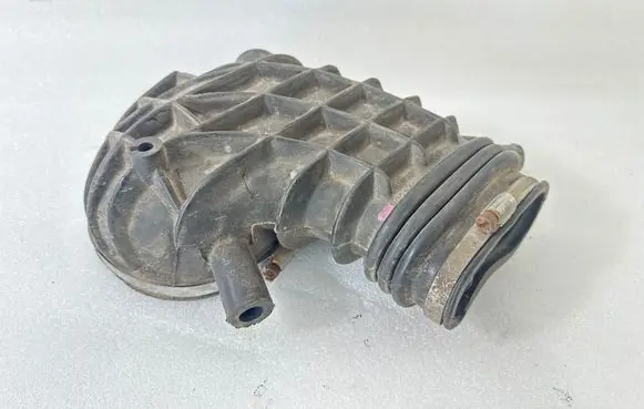 Audi 100 200 5000 C3 Air intake duct part 035133357M