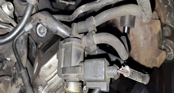 Audi A6 S6 C6 4F Turbo solenoid valve 
