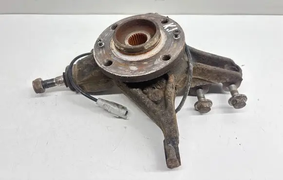 Peugeot 3008 I Front wheel hub spindle knuckle 