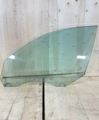 BMW 5 E60 E61 Front door window glass four-door 43R00050 E000255