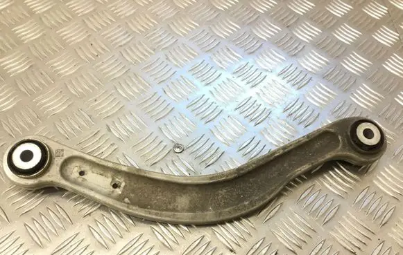 Mercedes-Benz C W205 Rear control arm A20407